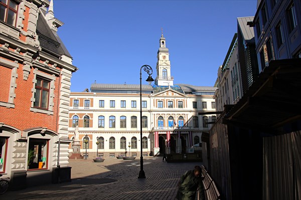 033-Ратушная площадь